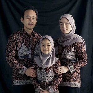 Anak Muda Dan Kebanggaan Memakai Batik